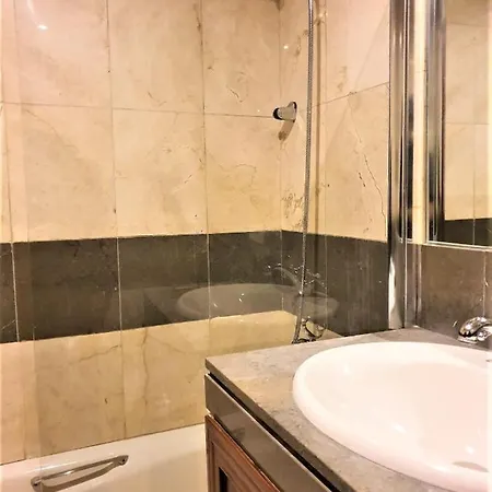 New Estrelitzia Luxury Apartamen شقة