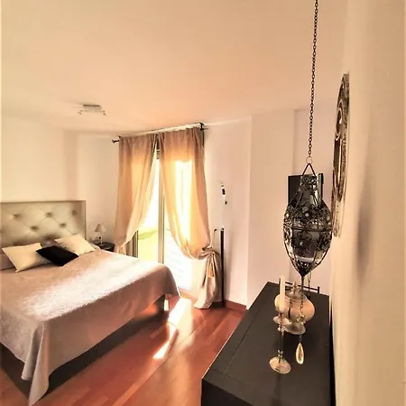 New Estrelitzia Luxury Apartamen سانتا كروز دي تينيريف