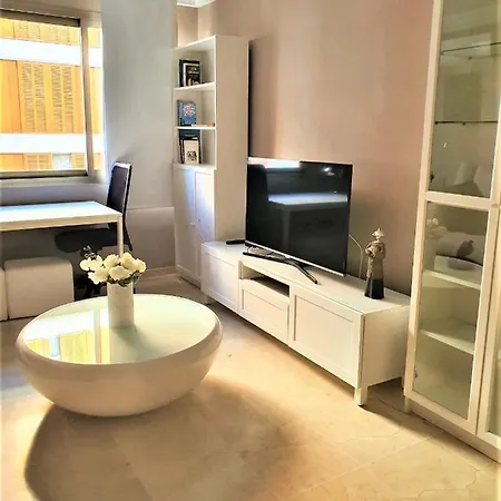 New Estrelitzia Luxury Apartamen شقة