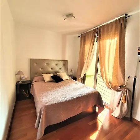 شقة New Estrelitzia Luxury Apartamen